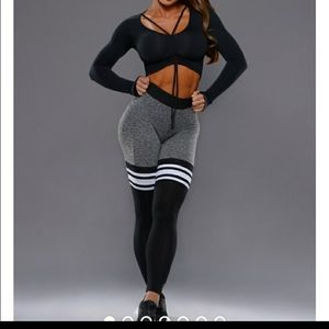 Bombshell leggings size small